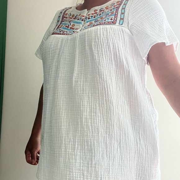 Beach Lunch Lounge Embroidered Top - Picture 9 of 9